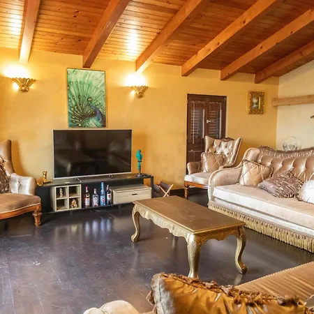 Angoni Guest house 3*