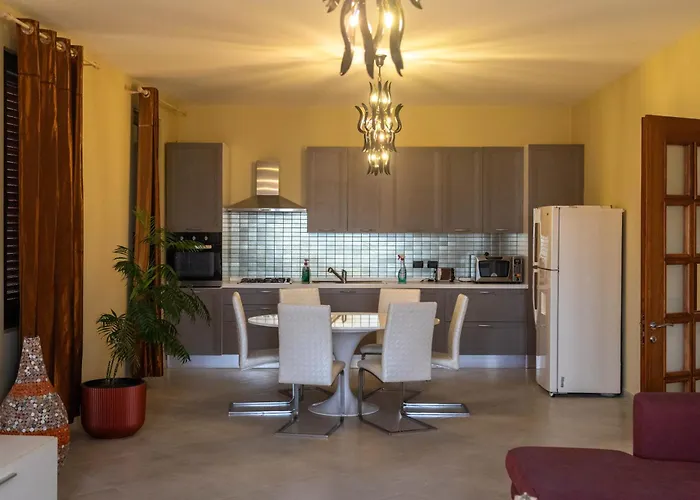 ゲストハウス Angoni