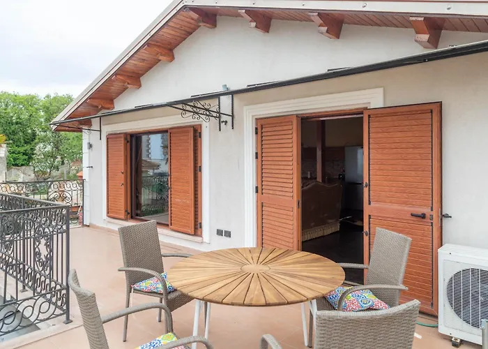 ゲストハウス Angoni 3*